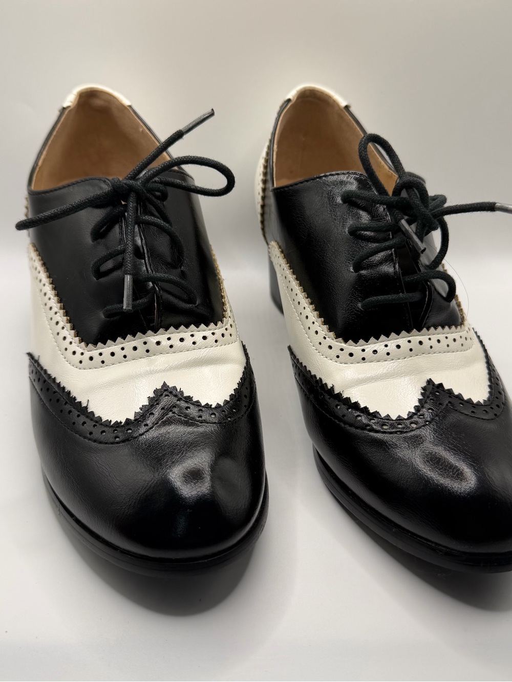 Odeme Black and White Two-Tone Loafer